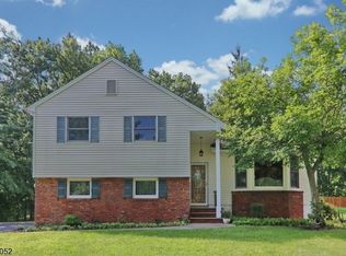 121 Grant Ave, New Providence, NJ 07974