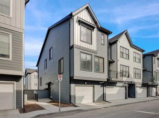 380 Seton Vlg SE #152, Calgary, AB T3M3T8