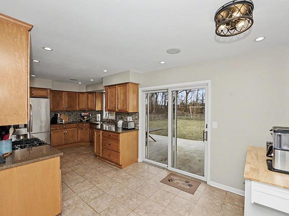 5th image of 330 Kossow ROAD