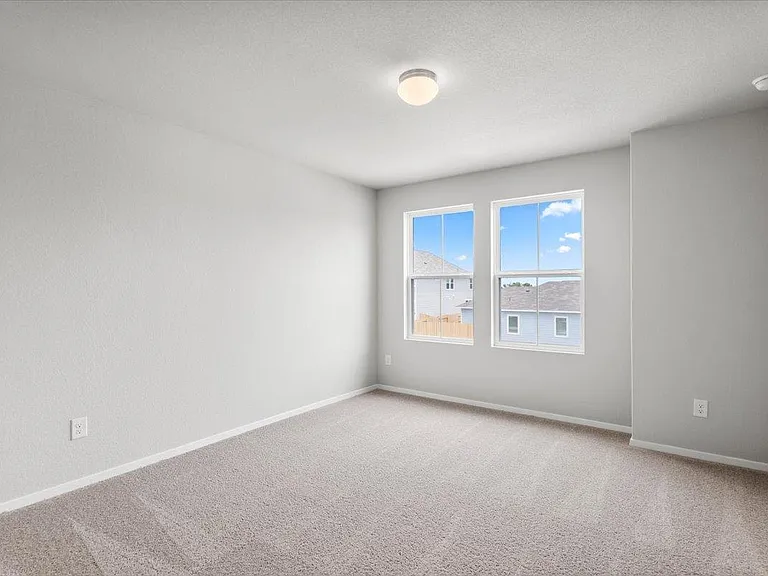 13300 Riding Dr — Photo 26
