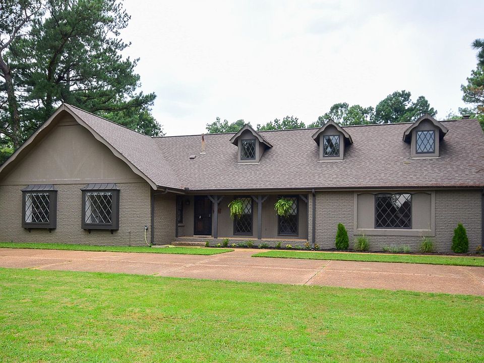 1st image of 3635 Crestwyn Dr