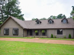 3635 Crestwyn Dr, Germantown, TN 38138