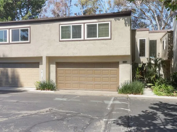 2827 Park Vista Ct, Fullerton, CA 92835
