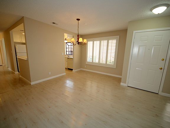 5th image of 30616 Engine House Dr