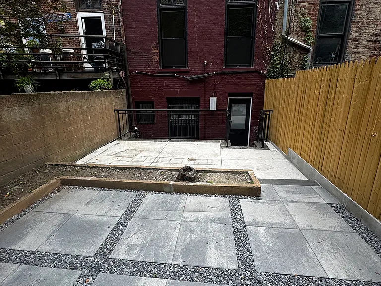 269 Alexander Ave #1B — Photo 37