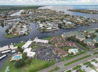 1028 Apollo Beach Blvd APT 4, Apollo Beach, FL 33572