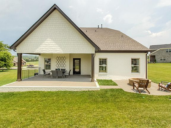 Former model home. Furniture & decor not included.