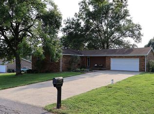 2538 Woods Dr, Wadesville, IN 47638