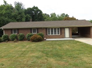 2515 15th Ave SW, Hickory, NC 28602