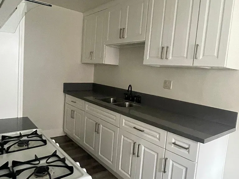 4366 Ventura Canyon Ave #11 — Photo 7