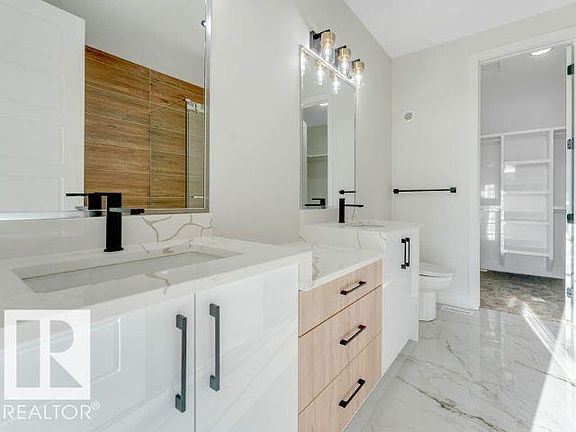 5th image of 22538 83a Ave NW