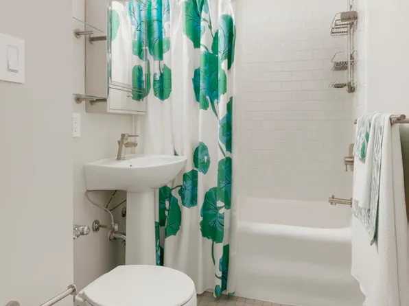 25 Tudor City Place image 4 of 6