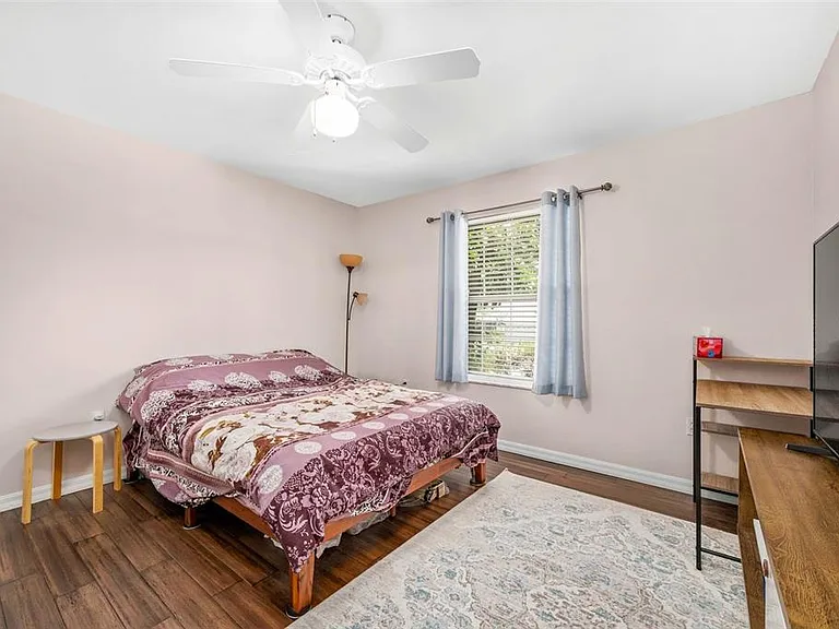 8725 NW 9th Pl — Photo 11