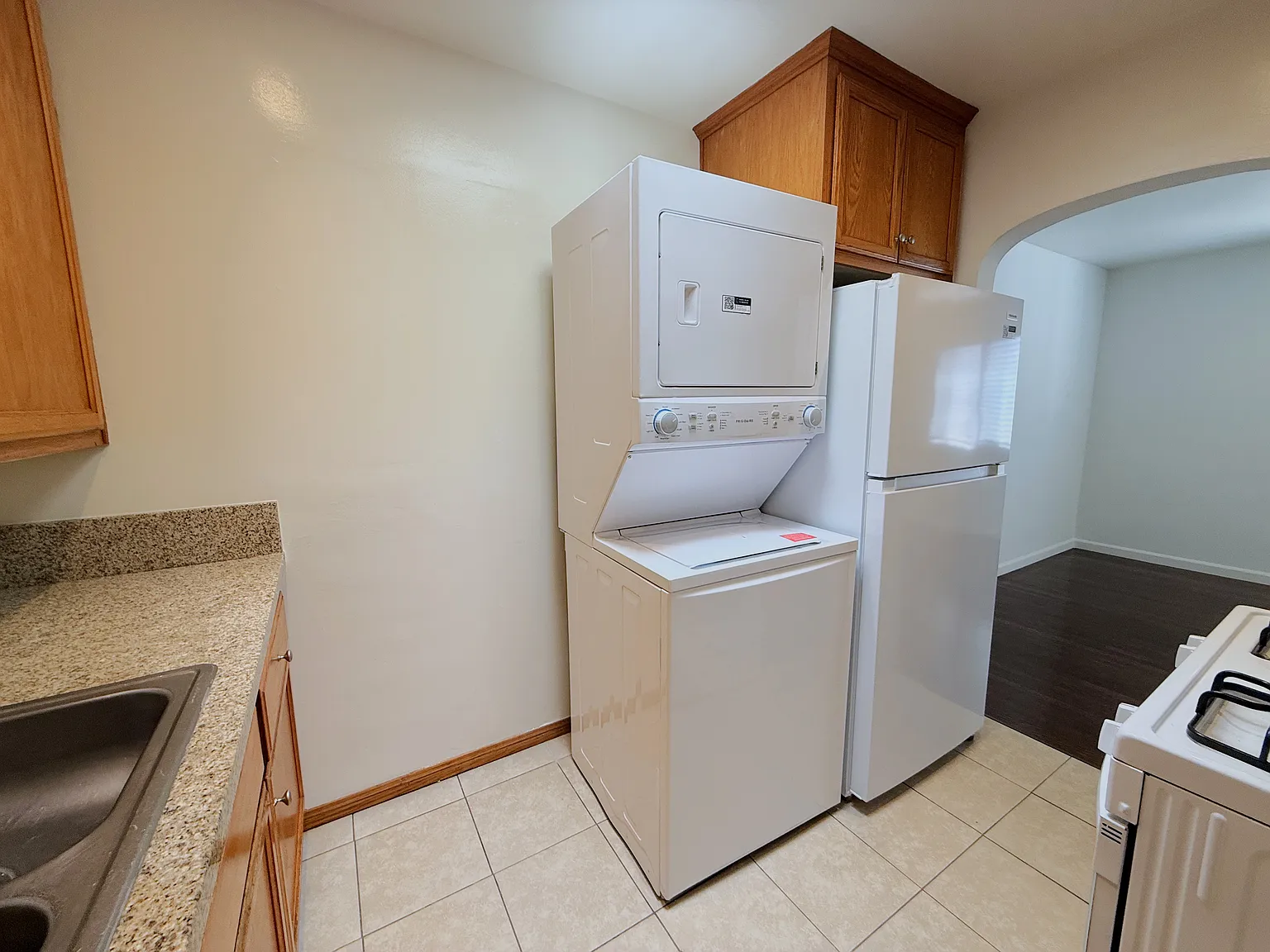 1 bed, 550 sqft, $1,950 — Photo 2