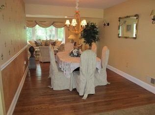 17 Weaver Pl, East Hanover, NJ 07936