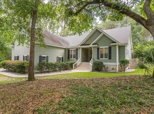 9 Old Barn Rd, Beaufort, SC 29907