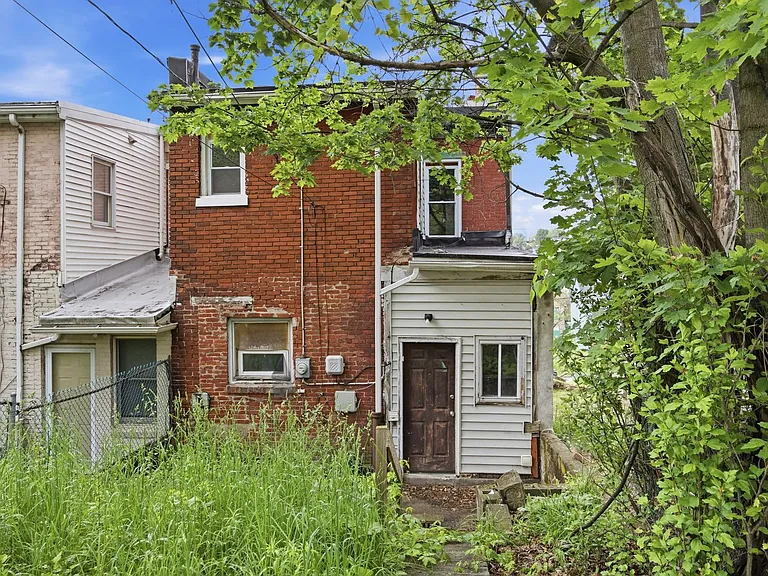 616 Lillian St — Photo 21