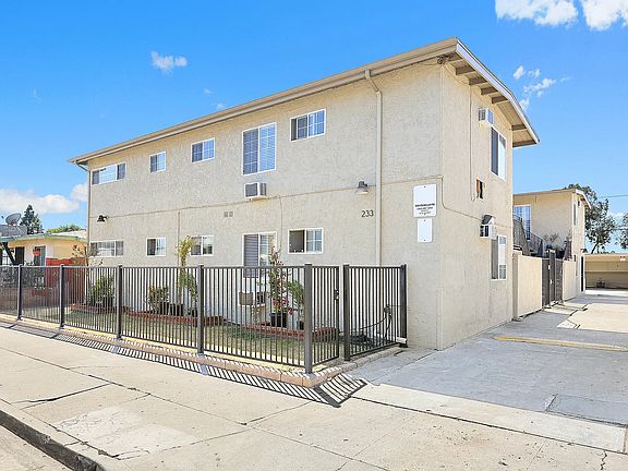 3rd image of 233 N 7th St APT 4