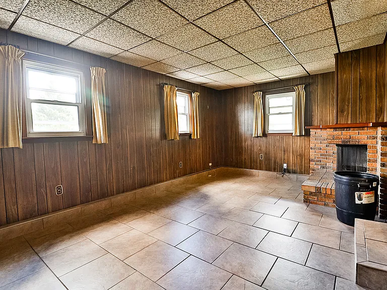 1930 Sara Lee Ave — Photo 22