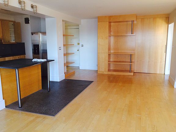 2nd image of 401 E 81st St APT 19F