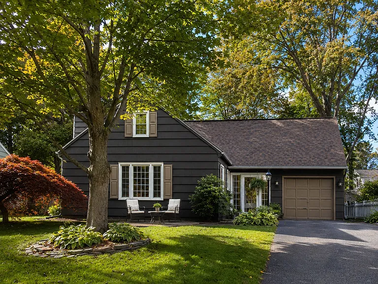 216 Village Ln — Photo 1