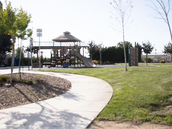 530 Gabriele Ct, Hollister, CA 95023