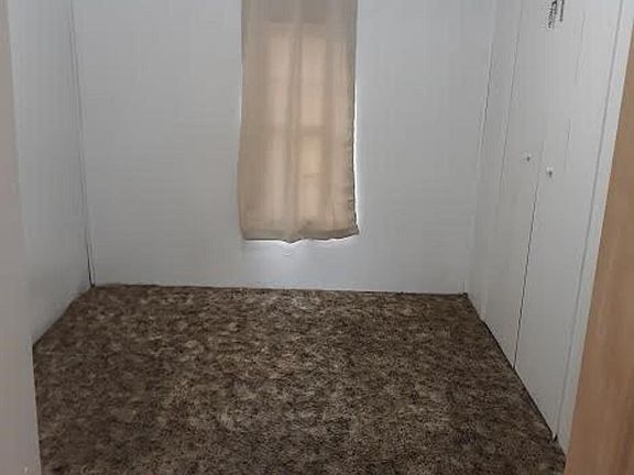4th image of 1532 E River St