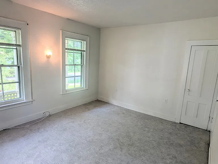 12 N Elm St — Photo 17
