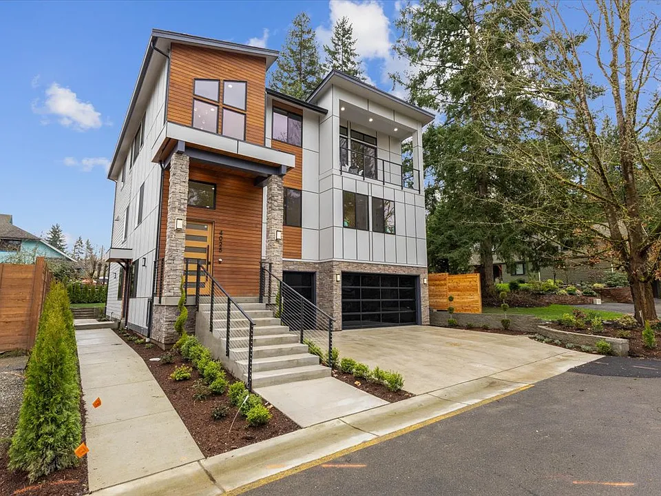 4025 172nd Ave NE #1