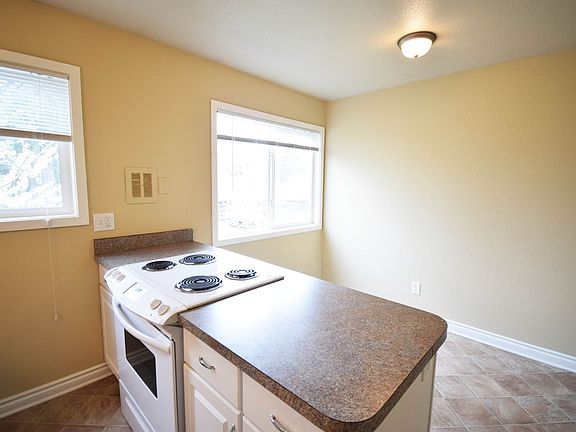 4th image of 5025 SW Menlo Dr APT 8
