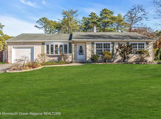 200 Gladstone St, Toms River, NJ