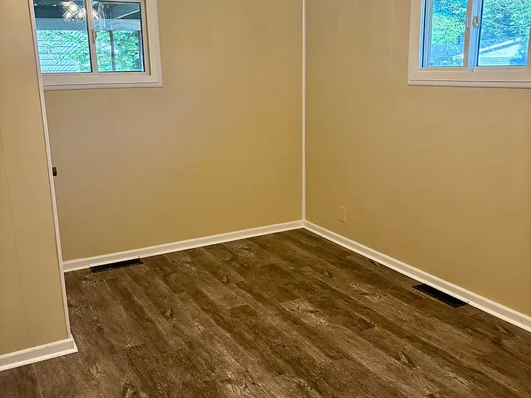 1514 Elliott Ave — Photo 12