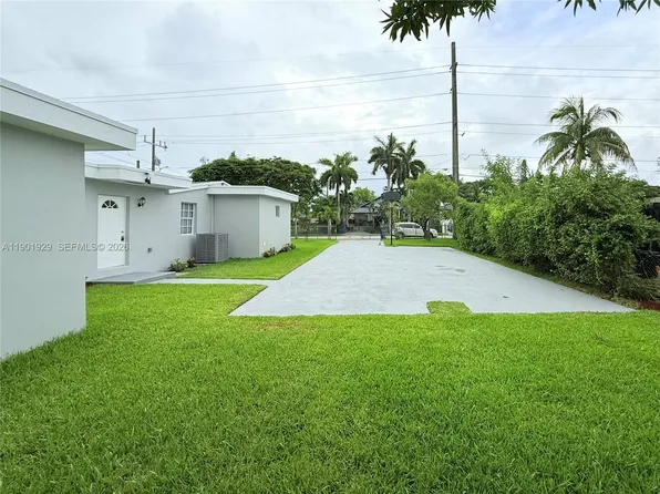4340 SW 19th St, Hollywood, FL 33023