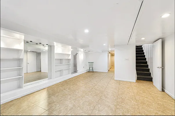 Rented by Compass | media 16