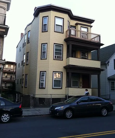 901 Saratoga St #3 — Photo 1