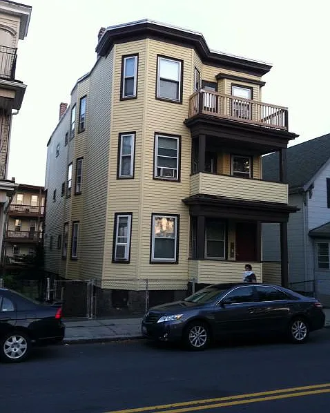 901 Saratoga St #1