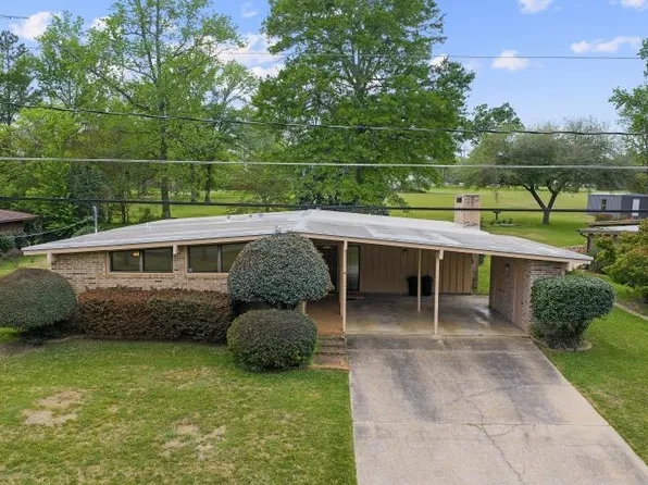 302 George Ihlo Dr, Center, TX 75935