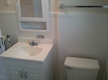 5th image of 1123 Bellevue Ave APT 1E