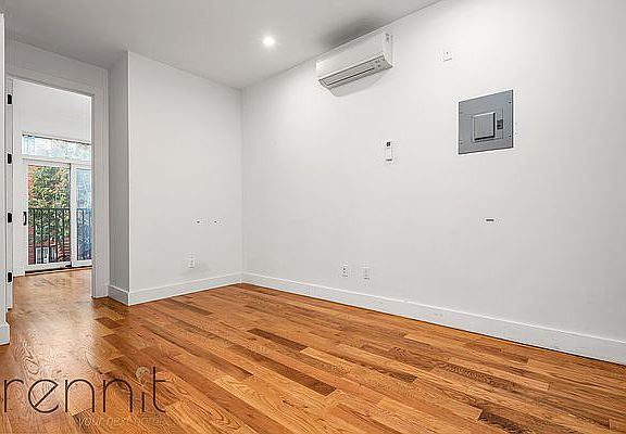 2nd image of 186 Pulaski St #2A