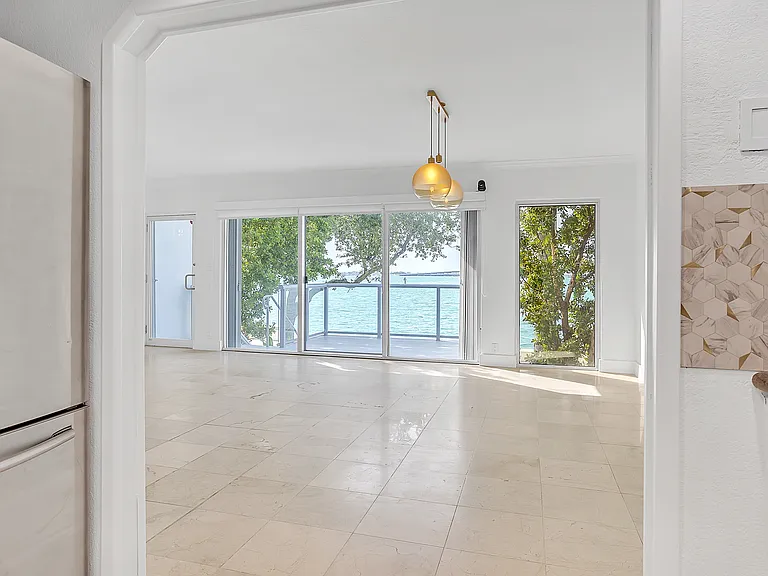 1541 Brickell Ave #105 — Photo 15