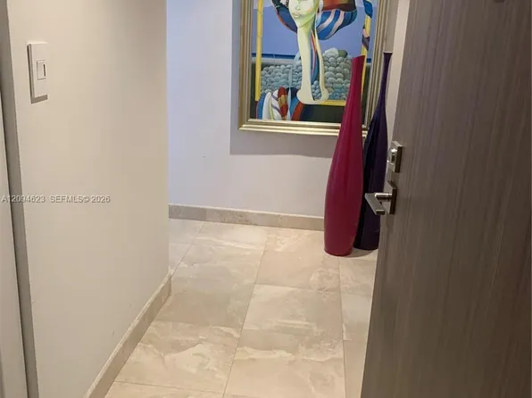 2555 Collins Ave, Miami Beach, FL