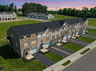 1045 Ellie Ln, Harrisburg, PA 17112