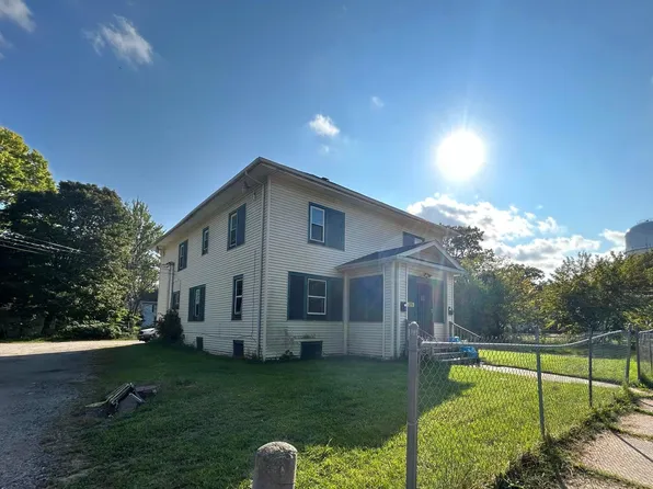 112 E Britain Ave, Benton Harbor, MI 49022