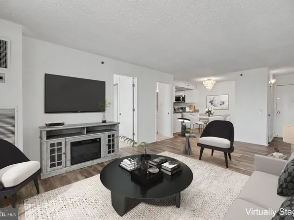 5911 Edsall Rd #Penthouse 10, Alexandria, VA 22304