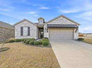 300 Sleepy Willow Ln, McKinney, TX 75071
