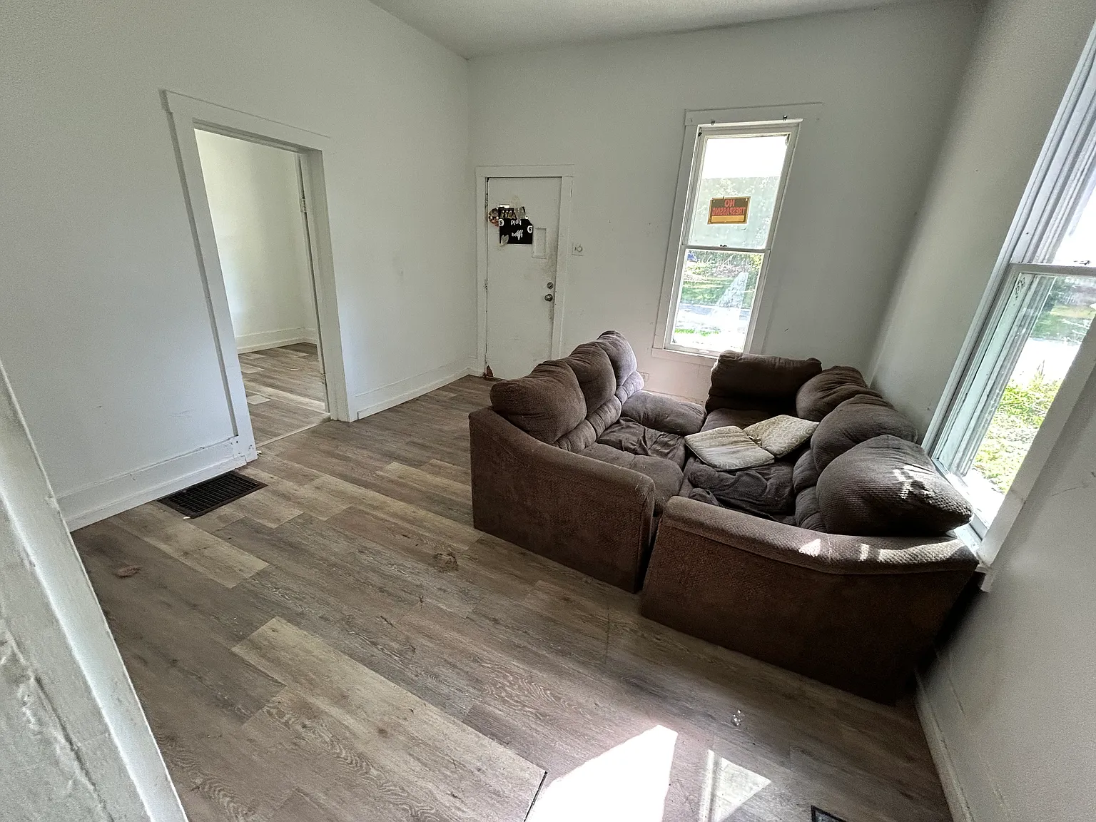 3 bed, 830 sqft, $895 — Photo 4