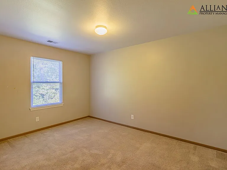 Beechwood Terrace 1420 — Photo 9