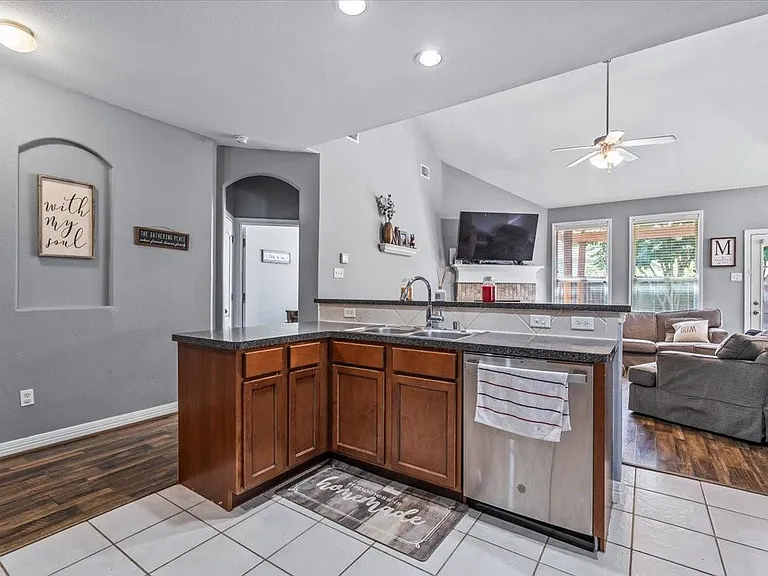 6803 Kotlan Ct — Photo 28