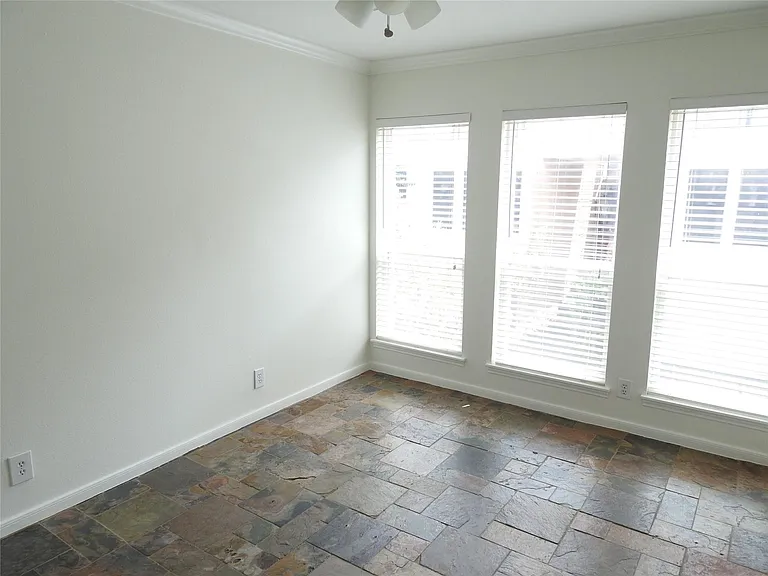 218 Stratford St #3 — Photo 16