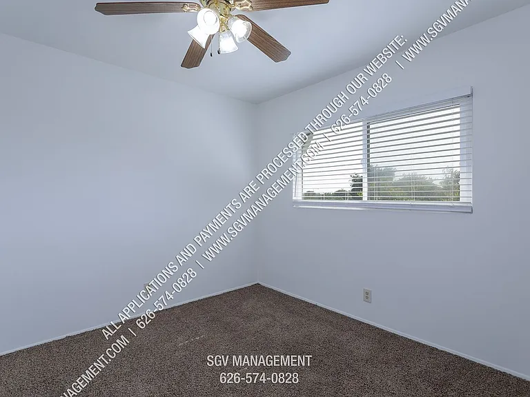 506-524 Parker Dr — Photo 12